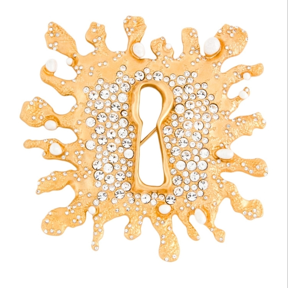 🌹RESERVED.Schiaparelli Keyhole Crystals Enamel Brooch